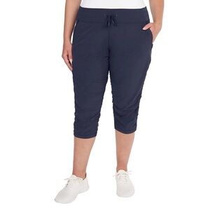 NWT Kirkland size XXL, navy blue capri, drawstring waist, stretchy